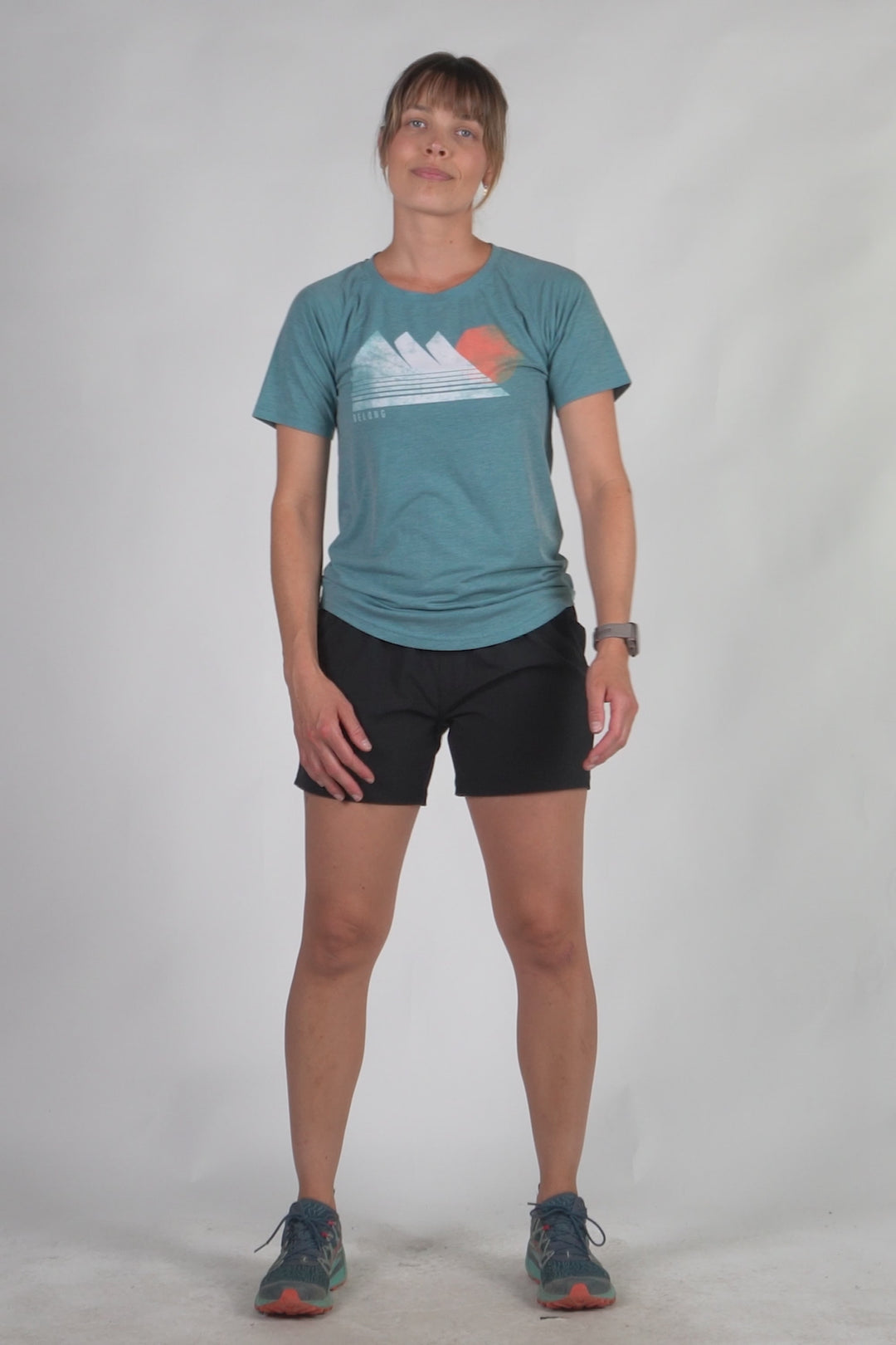 Women's Graphic Traverse Tek Tee